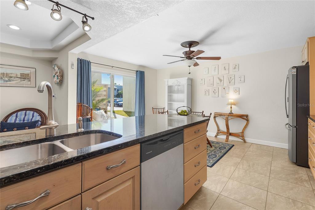 1143 Longfellow Road Sarasota, FL 34243 - Photo 27 of 52
