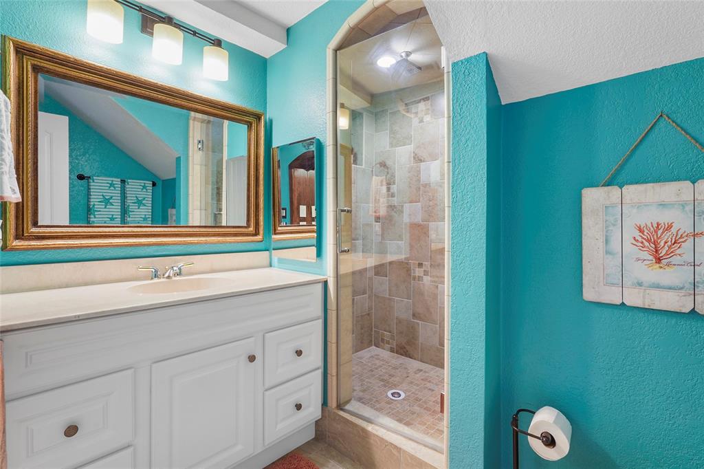 1143 Longfellow Road Sarasota, FL 34243 - Photo 28 of 52