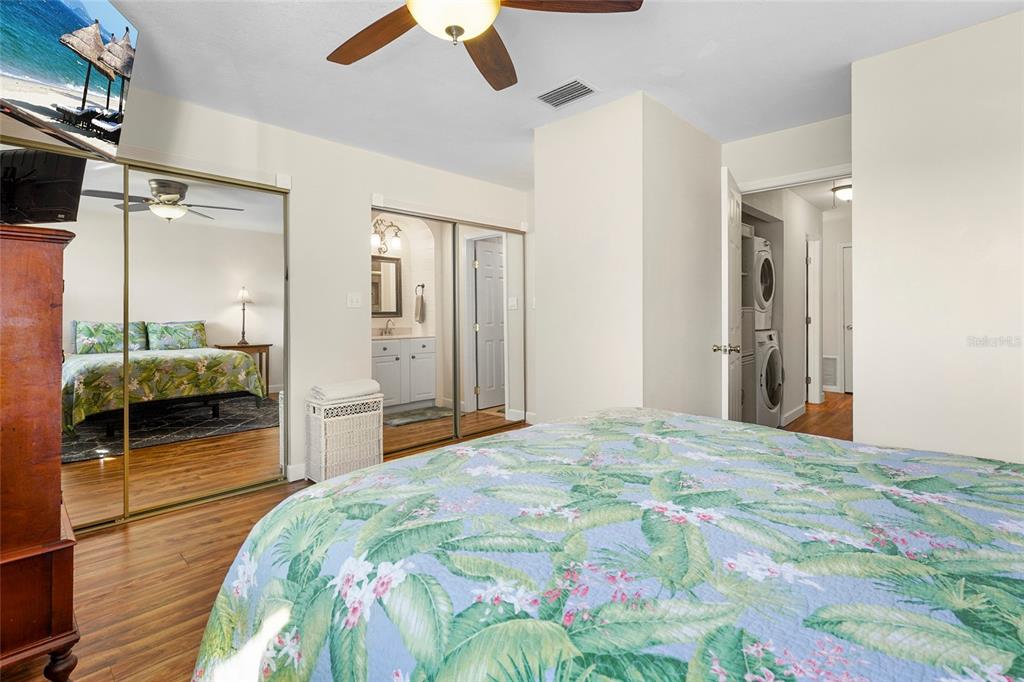 1143 Longfellow Road Sarasota, FL 34243 - Photo 33 of 52
