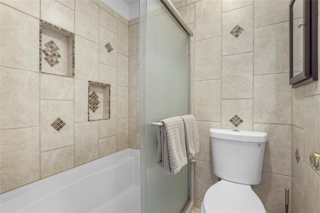 1143 Longfellow Road Sarasota, FL 34243 - Photo 35 of 52