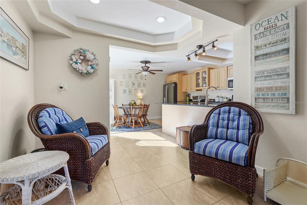 1143 Longfellow Road Sarasota, FL 34243 - Photo 8 of 52