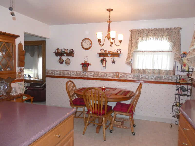 1107 McCormick Street Bay City, MI 48708 - Photo 5 of 14 Gallery Image 5