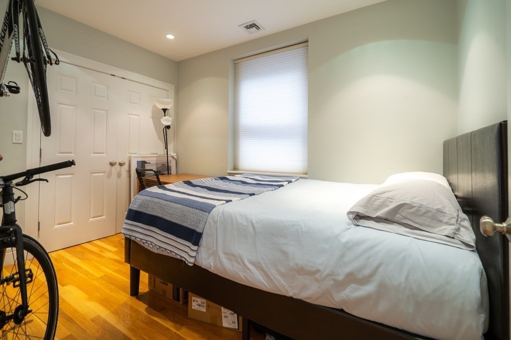 69 St Botolph Street, Unit 4 Boston, MA 02116 - Photo 13 of 19