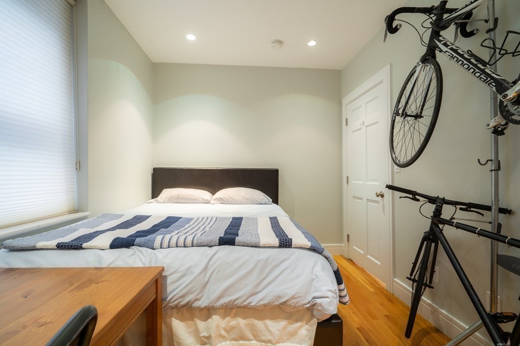 69 St Botolph Street, Unit 4 Boston, MA 02116 - Photo 14 of 19