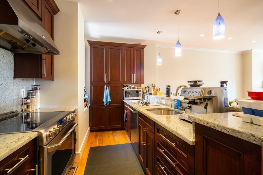 69 St Botolph Street, Unit 4 Boston, MA 02116 - Photo 6 of 19
