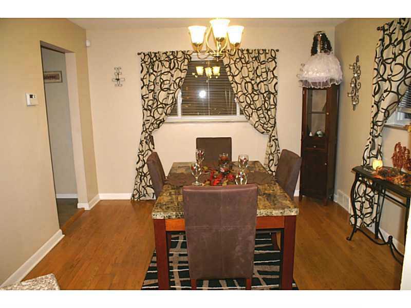 2331 Monroeville Road Monroeville, PA 15146 - Photo 21 of 22 Dining Room.