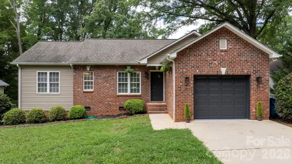 $298,000 | 208 South B Avenue, Maiden, NC 28650