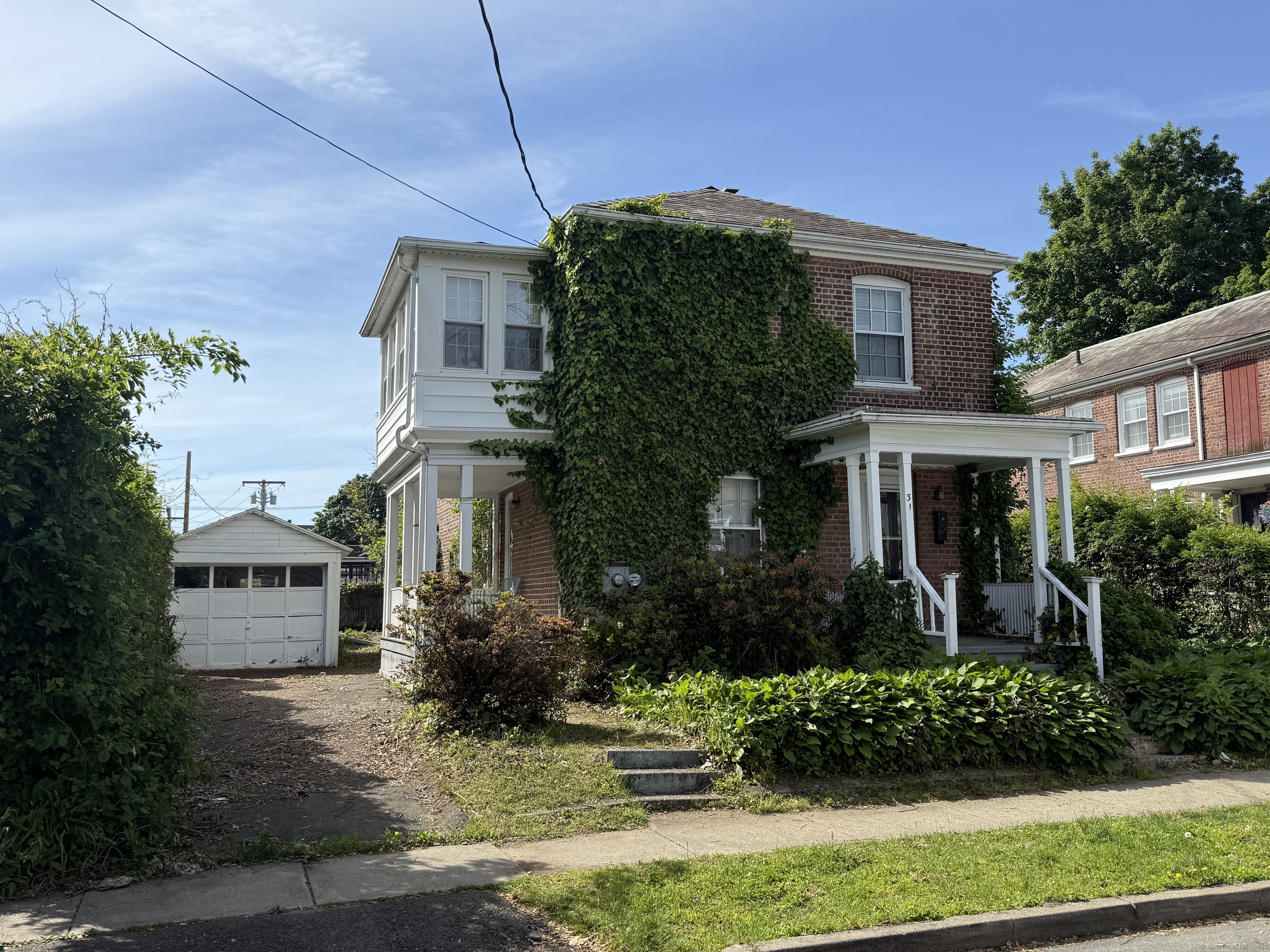 27 Longview Avenue Fairfield, CT 06824 - Photo 1 of 1