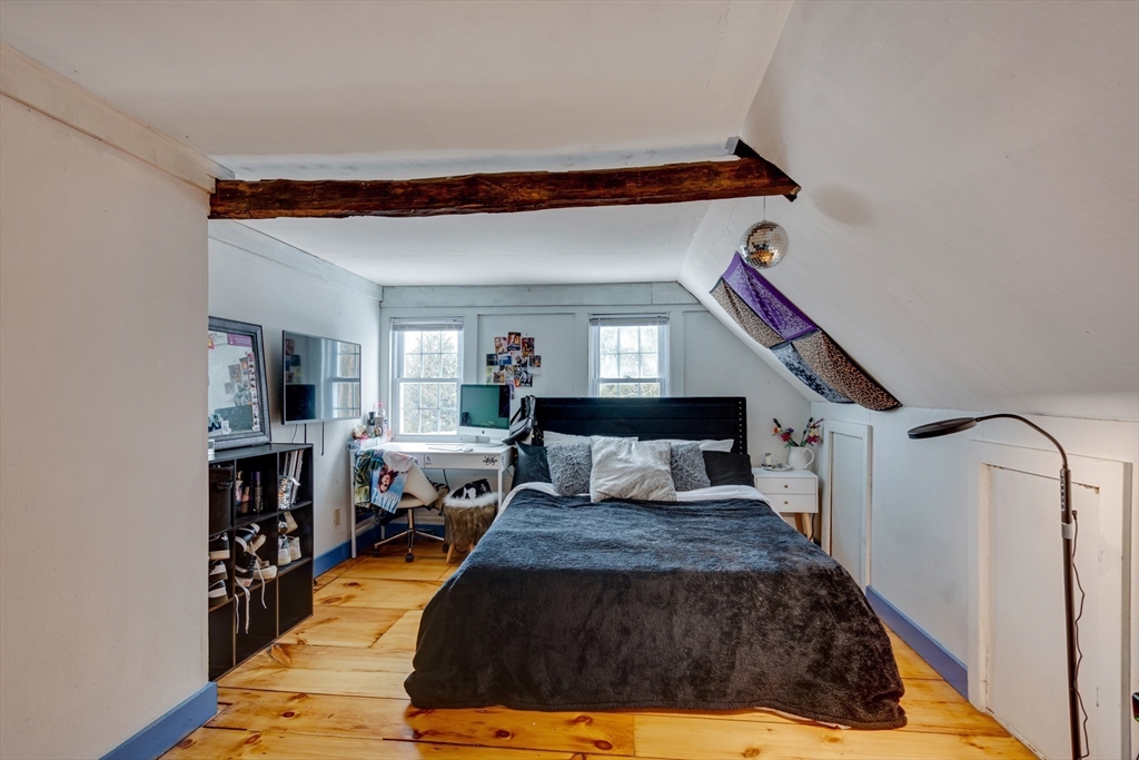129 Whitehall Road Amesbury, MA 01913 - Photo 13 of 16