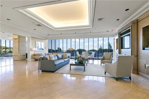 $2,375,000 | 600 Port Of New Orleans Place, Unit 6F, New Orleans, LA 70130