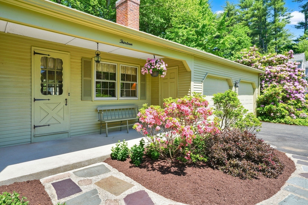 13 Pleasant View Road Wilbraham, MA 01095 - Photo 4 of 40