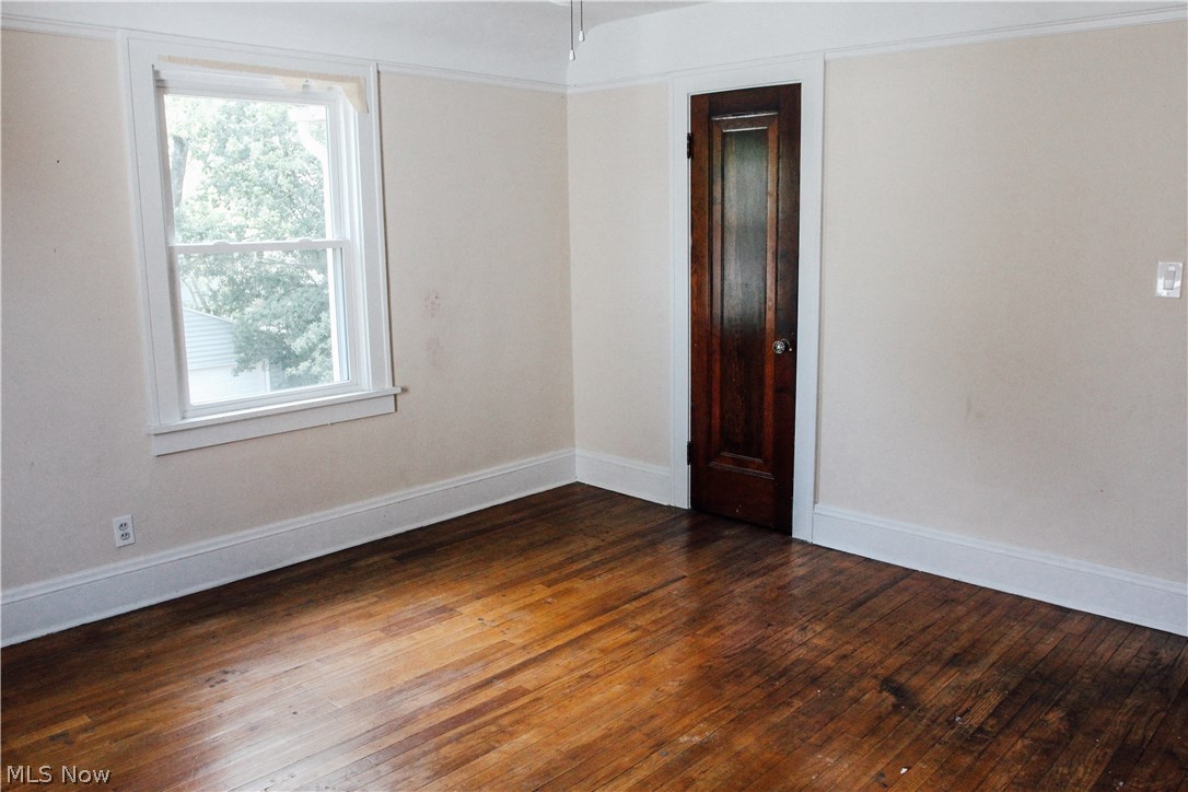 2021 Goodnor Road Cleveland, OH 44118 - Photo 20 of 32