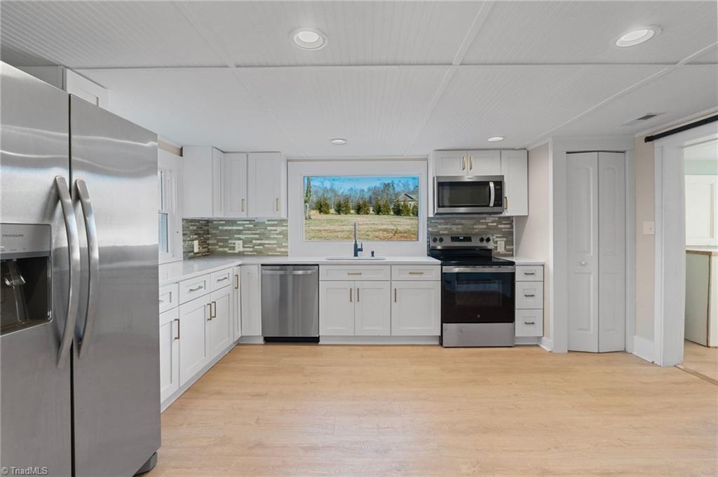 4254 Sparta Road North Wilkesboro, NC 28659 - Photo 14 of 46