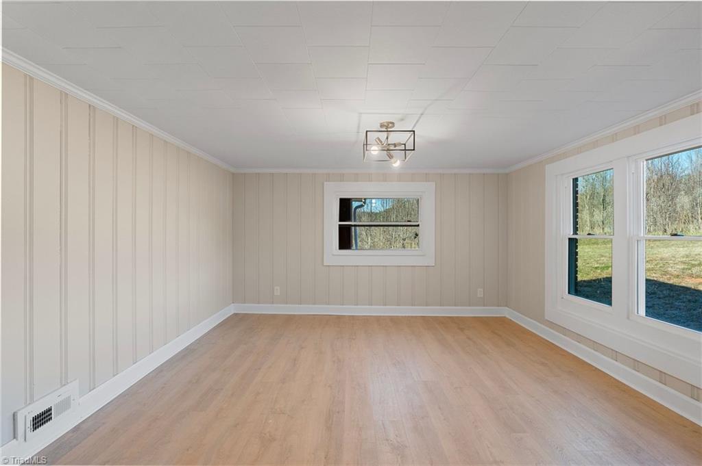 4254 Sparta Road North Wilkesboro, NC 28659 - Photo 17 of 46