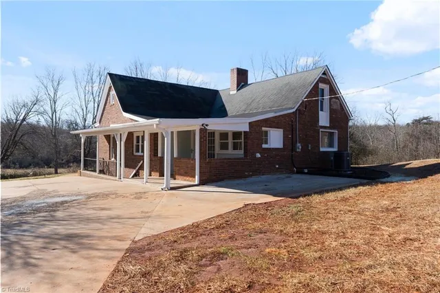 $339,000 | 4254 Sparta Road, North Wilkesboro, NC 28659