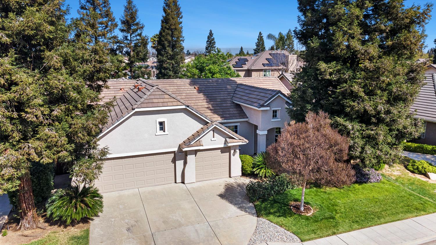 2735 Swift Avenue Clovis, CA 93611 - Photo 30 of 30 a aerial view of a house