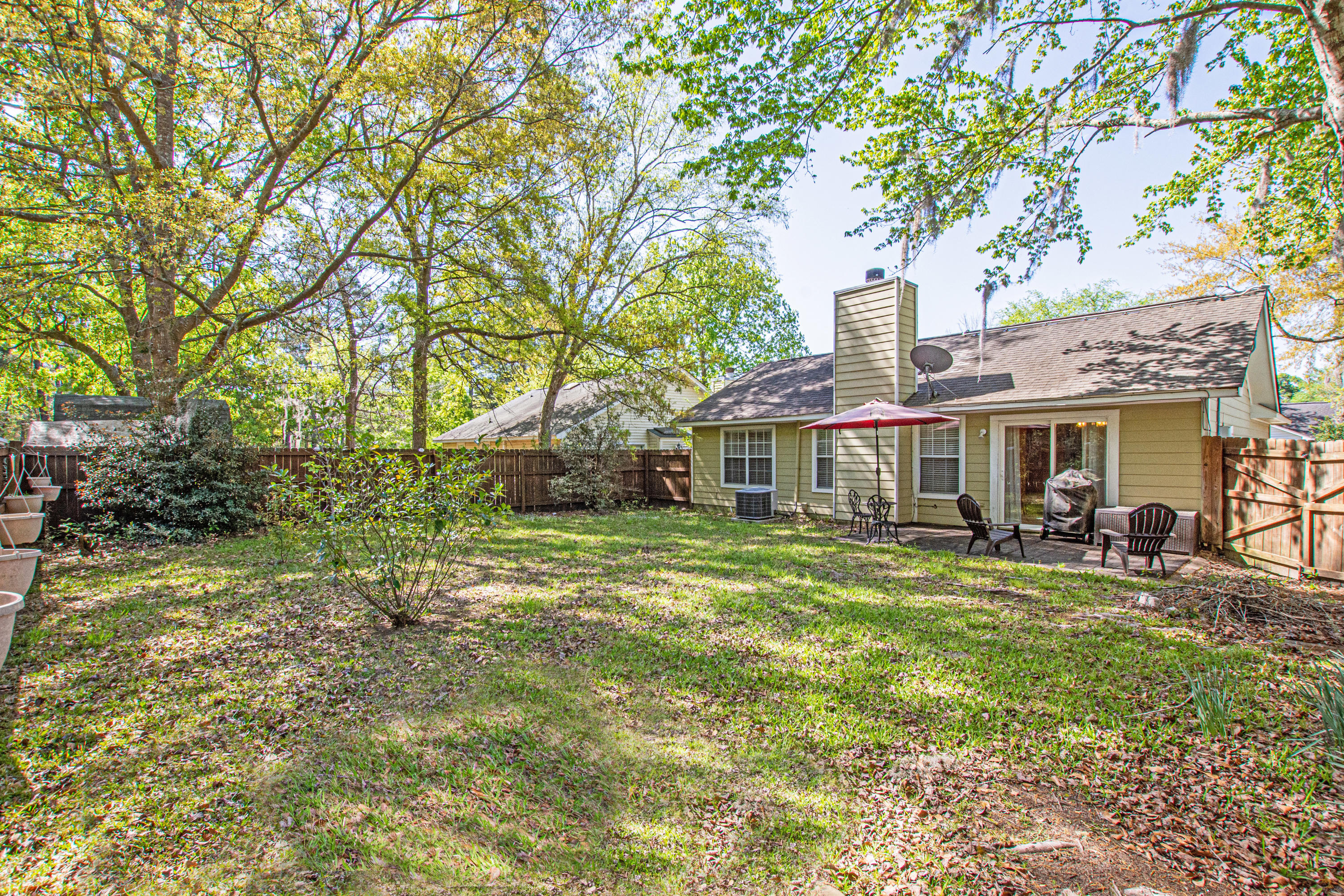 9502 One Notch Road Ladson, SC 29456 - Photo 3 of 9 0-4 (8)