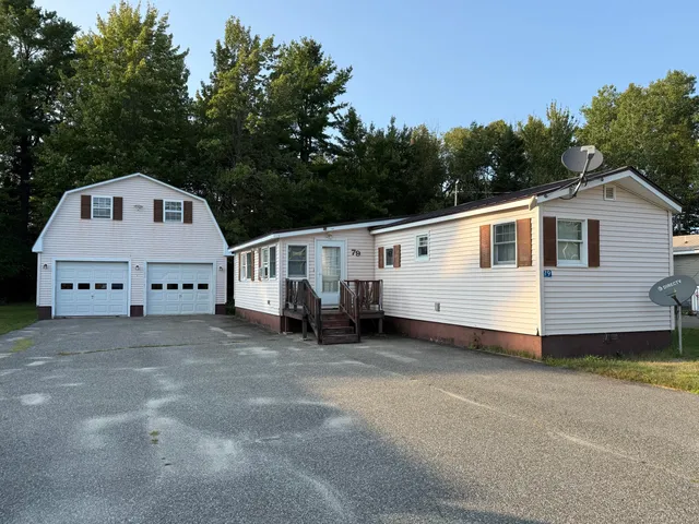 $159,900 | 79 Cedar Street, Millinocket, ME 04462