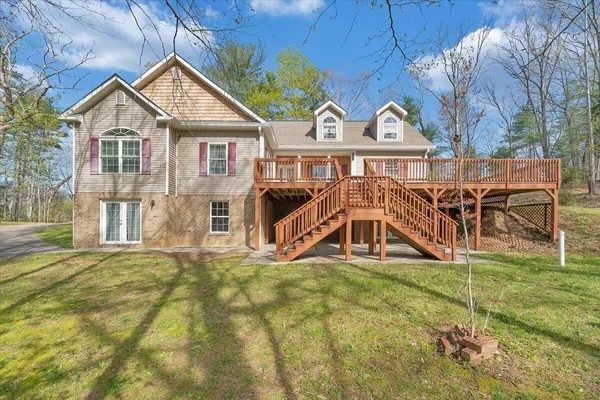 $449,950 | 363 Ezra Drive, Buchanan, VA 24066