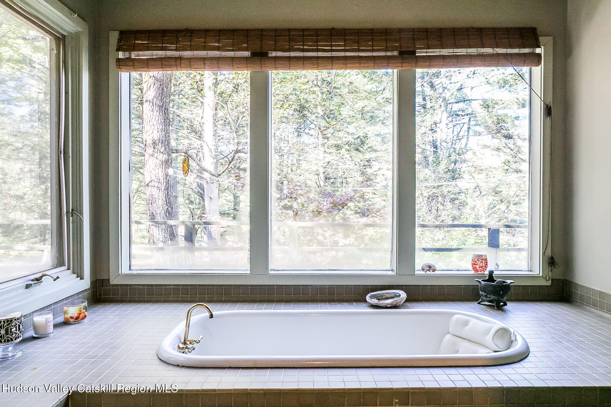 60 Phillips Road Saugerties, NY 12477 - Photo 9 of 23 a view of a living room and dining room
