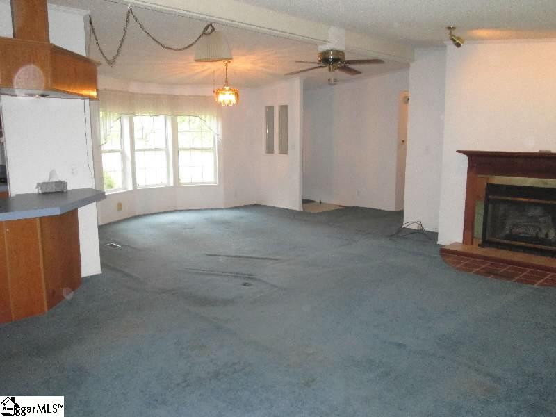 3740 Georgia Road Gray Court, SC 29645 - Photo 4 of 10