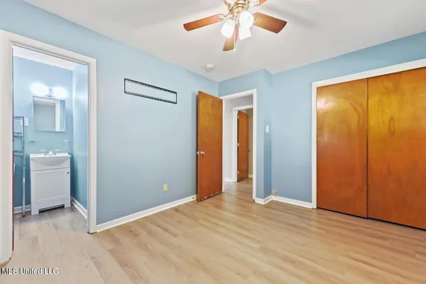 $329,900 | 201 Walnut Drive, Ocean Springs, MS 39564