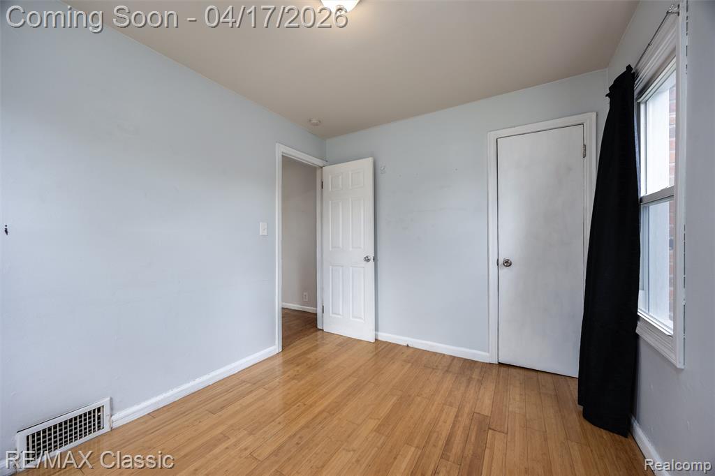 22481 Springbrook Avenue Farmington, MI 48336 - Photo 17 of 29 Gallery Image 17