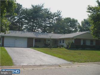 80 Country Club Road Willingboro, NJ 08046 - Photo 1 of 10 Exterior Front