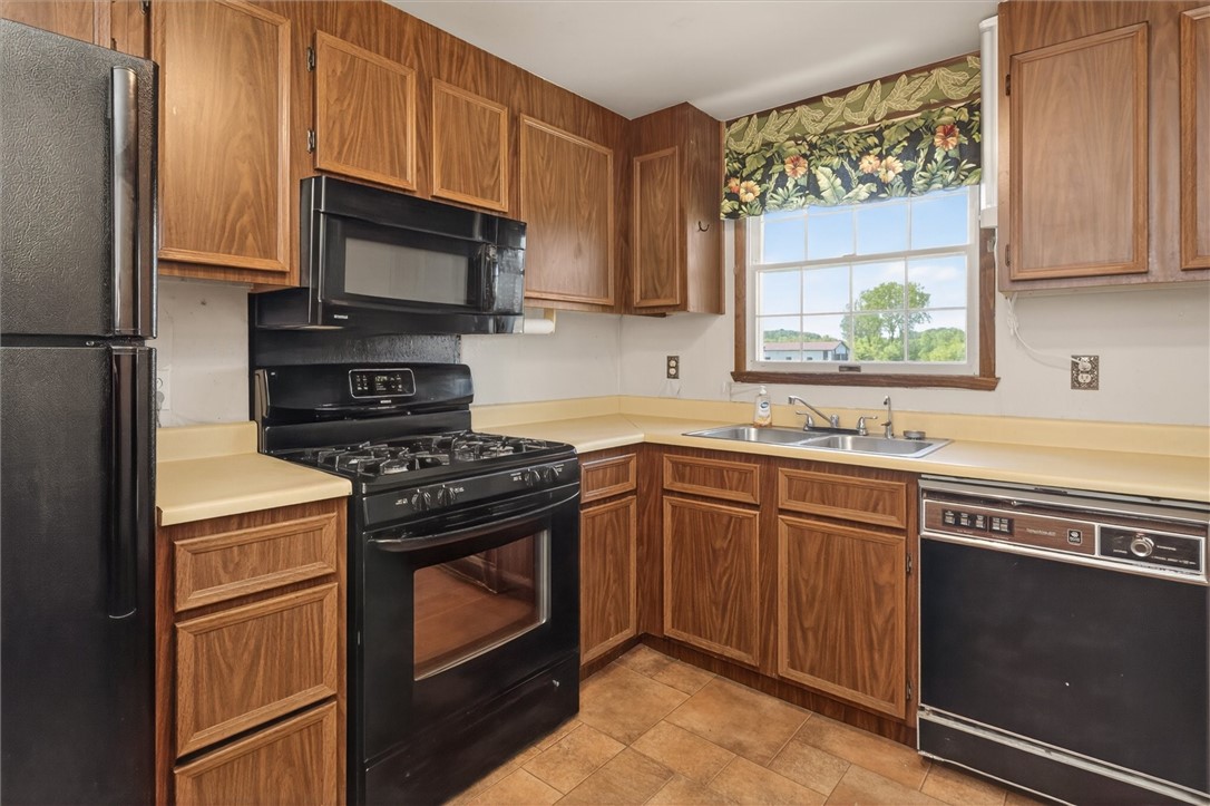 118 Wickens Road Chili, NY 14546 - Photo 11 of 50