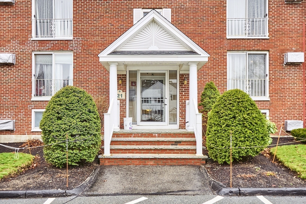 21 Clark's Road, Unit 103 Amesbury, MA 01913 - Photo 21 of 22 Gallery Image 21