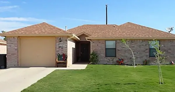 $354 | 108 Round Rock Drive, Eagle Pass, TX 78852