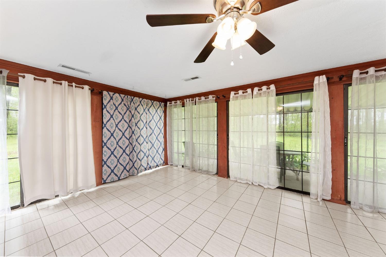 8605 Quarry Road Hillsboro, OH 45133 - Photo 10 of 39 Gallery Image 10