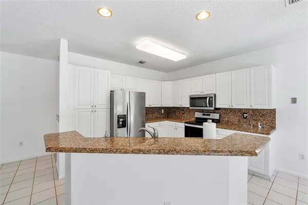 $4,600 | 15883 Northwest 11th Street, Pembroke Pines, FL 33028