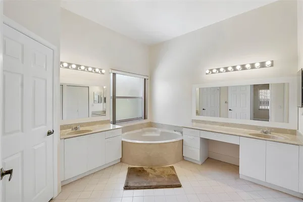 $4,600 | 15883 Northwest 11th Street, Pembroke Pines, FL 33028