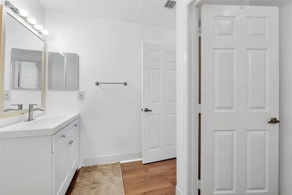 $4,600 | 15883 Northwest 11th Street, Pembroke Pines, FL 33028