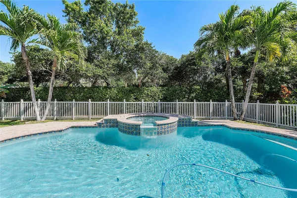 $4,600 | 15883 Northwest 11th Street, Pembroke Pines, FL 33028