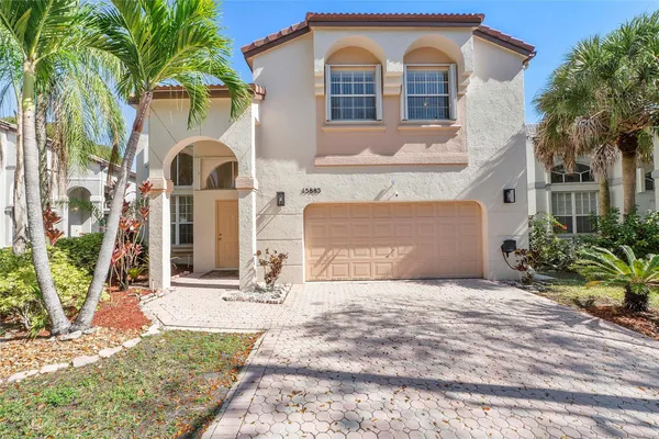 $4,600 | 15883 Northwest 11th Street, Pembroke Pines, FL 33028