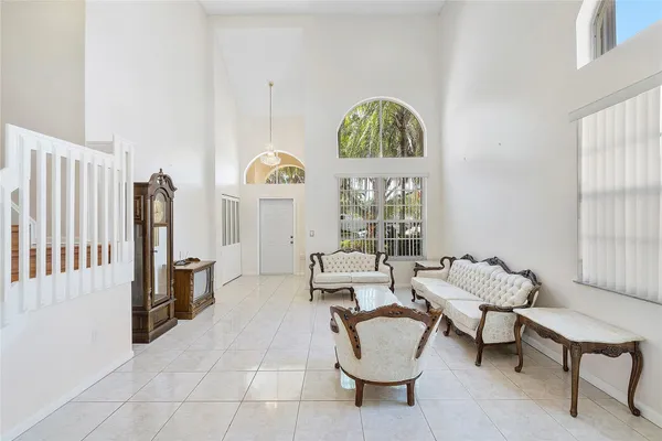 $4,600 | 15883 Northwest 11th Street, Pembroke Pines, FL 33028