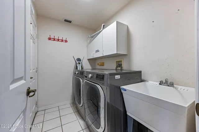 $2,700 | 1915 Worchester Way, Merritt Island, FL 32953