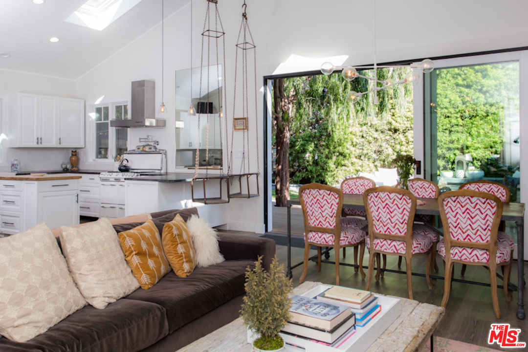 555 28th Avenue Venice, CA 90291 - Photo 2 of 35