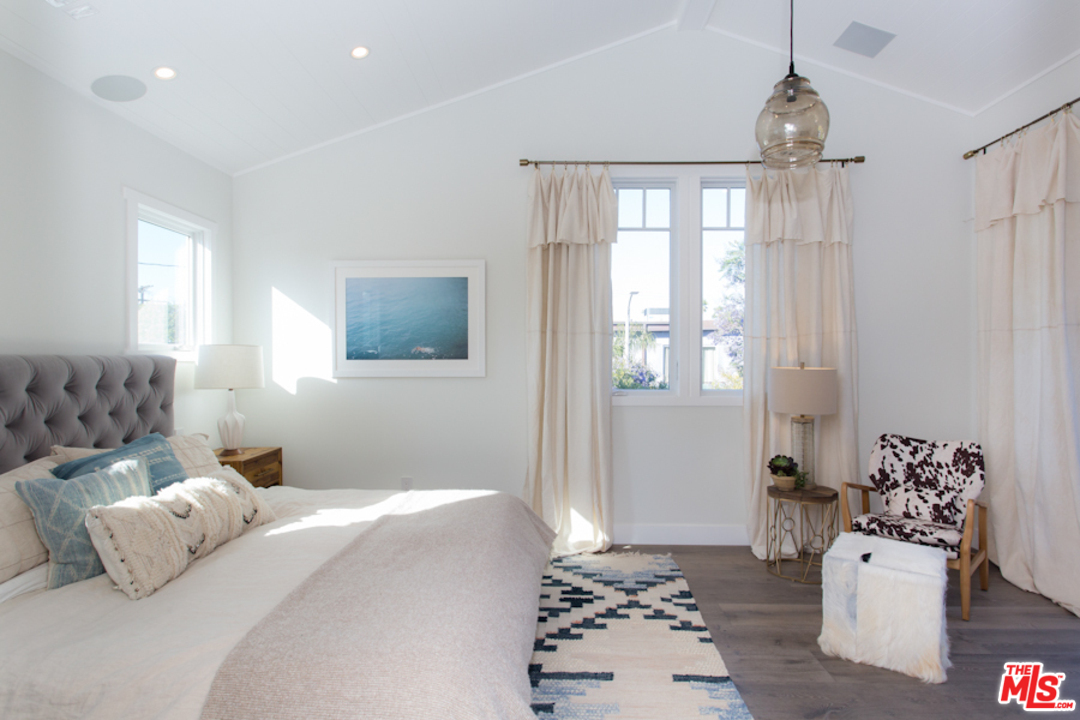 555 28th Avenue Venice, CA 90291 - Photo 23 of 35