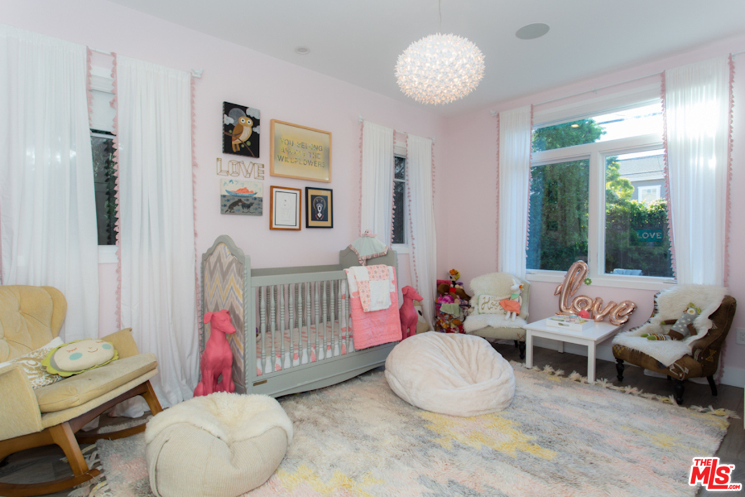 555 28th Avenue Venice, CA 90291 - Photo 30 of 35