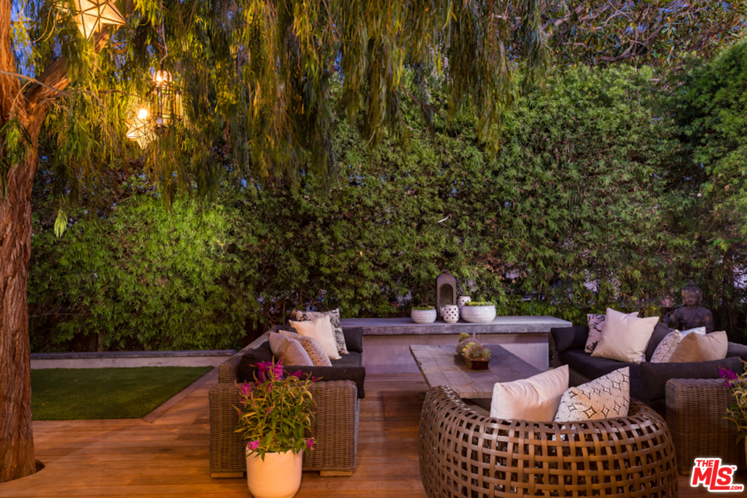 555 28th Avenue Venice, CA 90291 - Photo 8 of 35