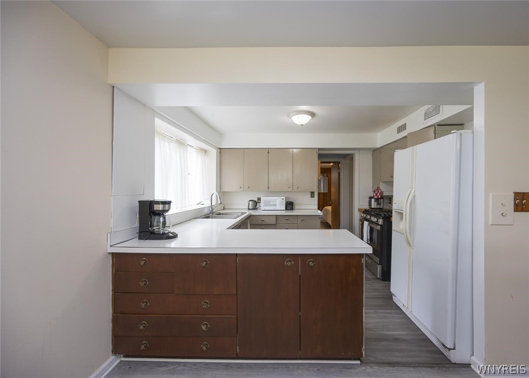 9326 Rivershore Drive Niagara Falls, NY 14304 - Photo 20 of 42