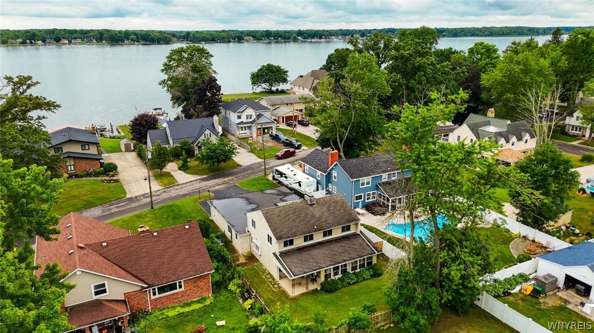 9326 Rivershore Drive Niagara Falls, NY 14304 - Photo 7 of 42