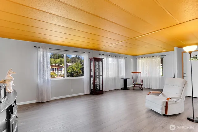 $135,000 | 11622 Silver Lake Road, Unit 54, Everett, WA 98208