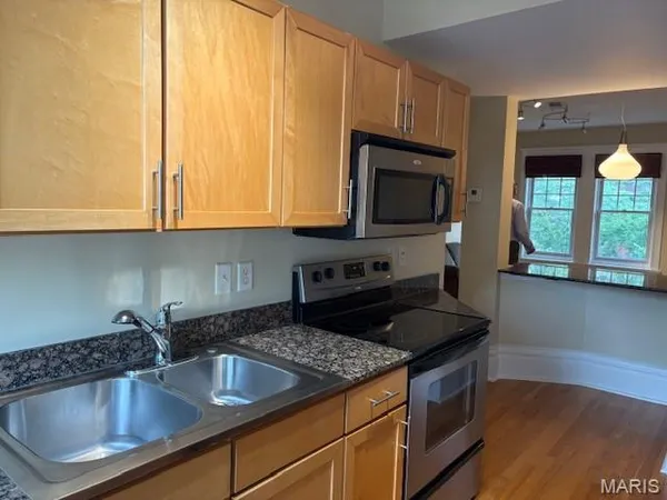 $149,000 | 6114 Washington Boulevard, Unit 302, St. Louis, MO 63112