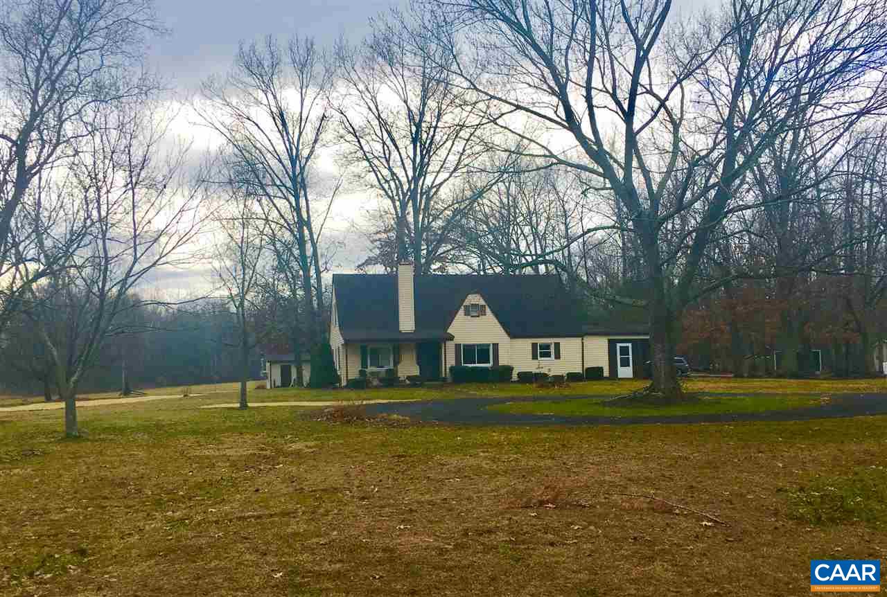 3148 Lyndhurst Road Stuarts Draft, VA 24477 - Photo 29 of 35 a view of a house with a yard