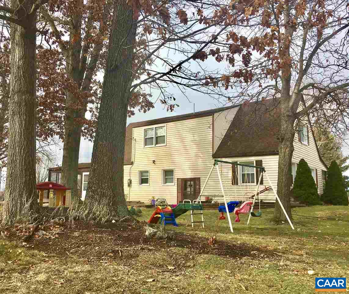 3148 Lyndhurst Road Stuarts Draft, VA 24477 - Photo 10 of 35 a view of outdoor space yard and porch