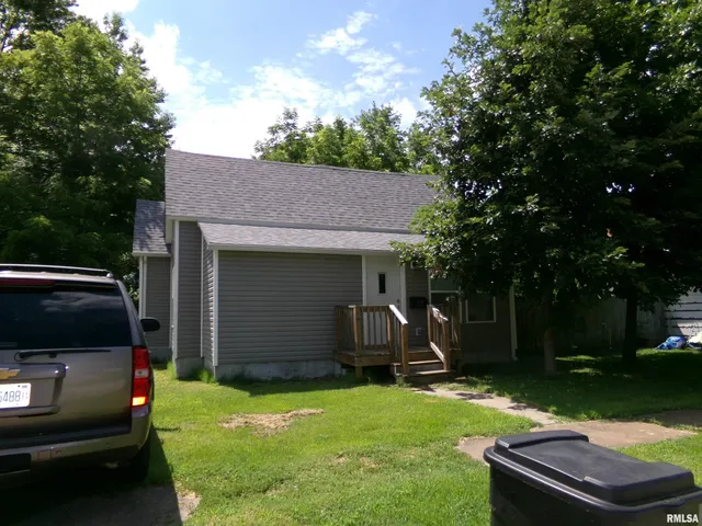$115,000 | 517 North 12th Street, Herrin, IL 62948